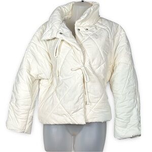 Ivory Minimalist Quilted Puffer Jacket Asian Tag Drawstring Collar Womens Small